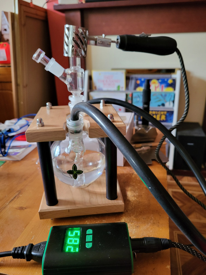 Ruby Twist Ball Vape Review