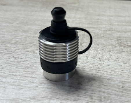 Core XL aluminium carb cap with housing